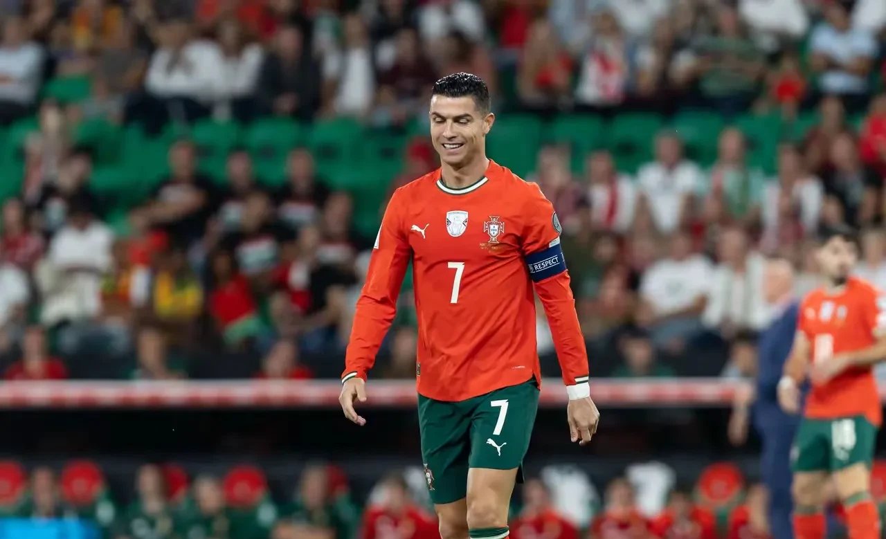 奇异果-C罗在加拿大队比赛中大胜，赛况扑朔迷离引发热议！的简单介绍