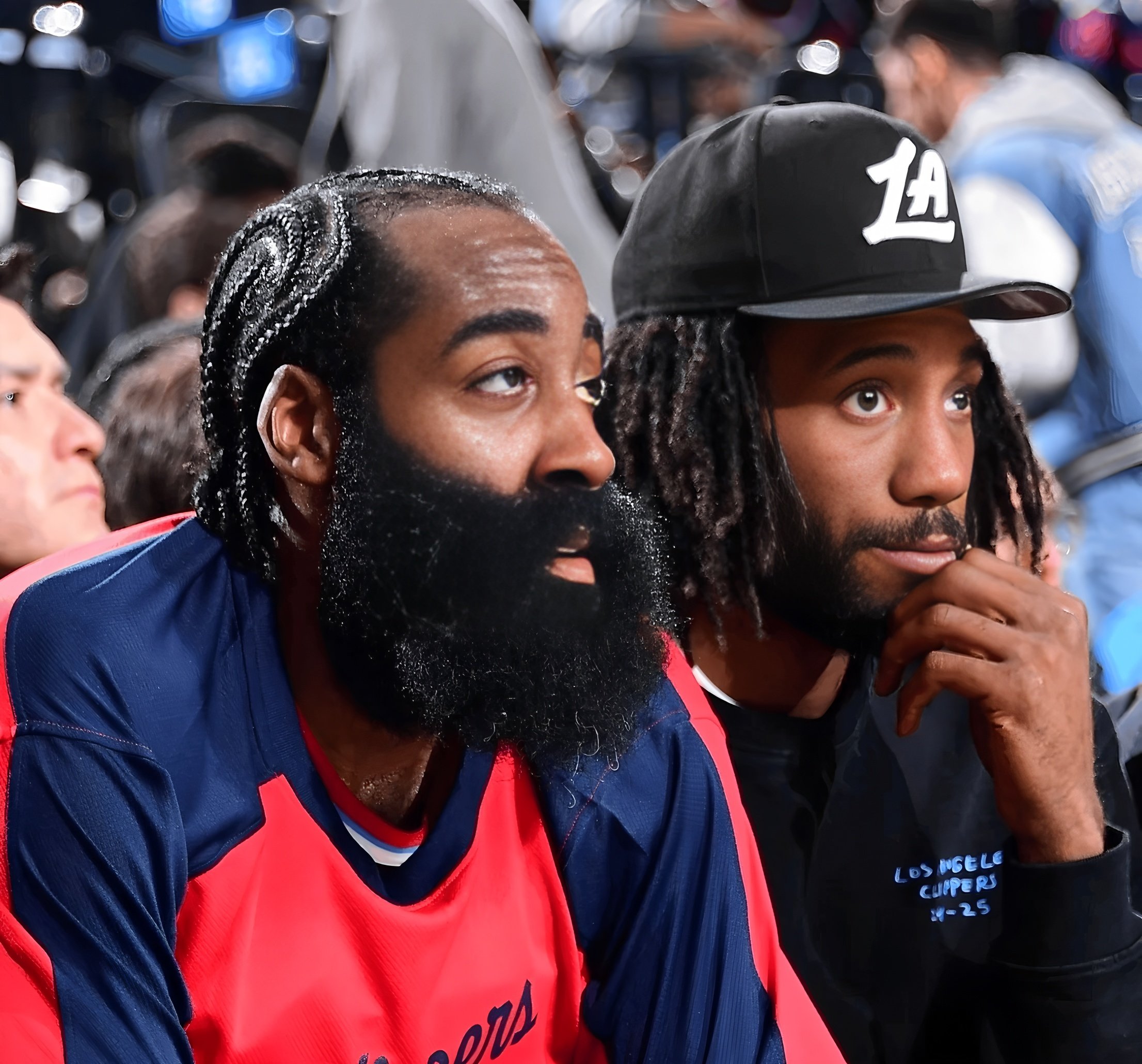  哈登在湖人比赛中大胜,出色防守引发热议的是谁 