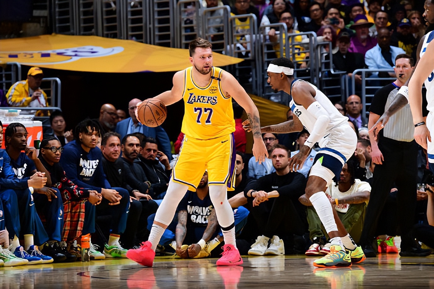 奇异果- 东契奇关键节点回归赛场,g2带队取胜了吗 